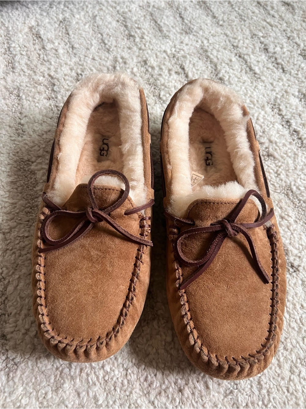 UGG Women's Dakota Slipper Chestnut